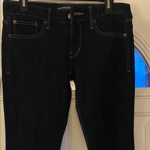 Express NWT sz6 barely boot jeans 1%spandex